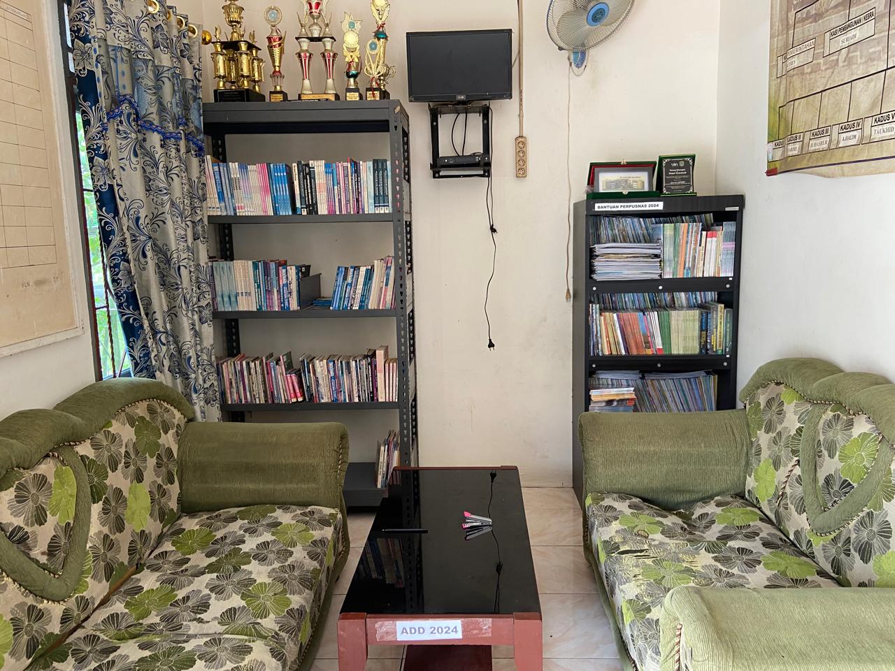 PERPUSTAKAAN DESA AEK HITETORAS